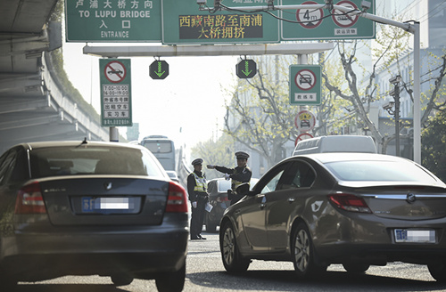 上海将加大外牌车辆限行力度-新闻饭泡粥-东方